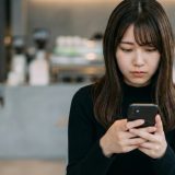 パパ活のLINE本名バレを防ぐ！設定変更と断り方の極意