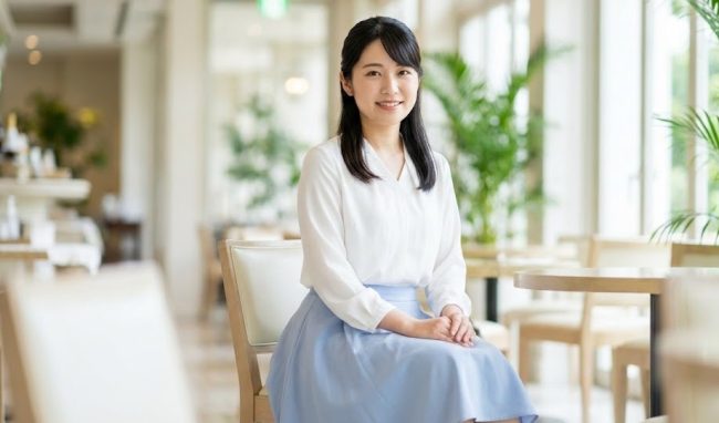 女子アナ風の服装を好む女性の見た目や雰囲気