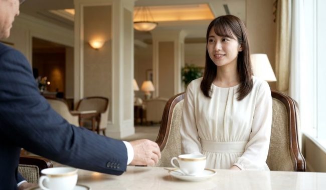 初めてのパパ活コーデと女子アナ風清楚感の作り方