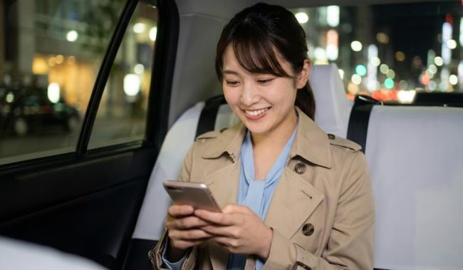 返信速度や事後フォローで見せる神対応の具体的な方法